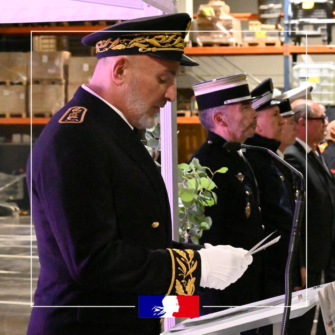 Image de Préfète de l'Ain - #SainteBarbe | Cérémonie départementale au SDIS de l'Ain 🚒
👉 Ce jeudi 4 décembre, la Cité des sap