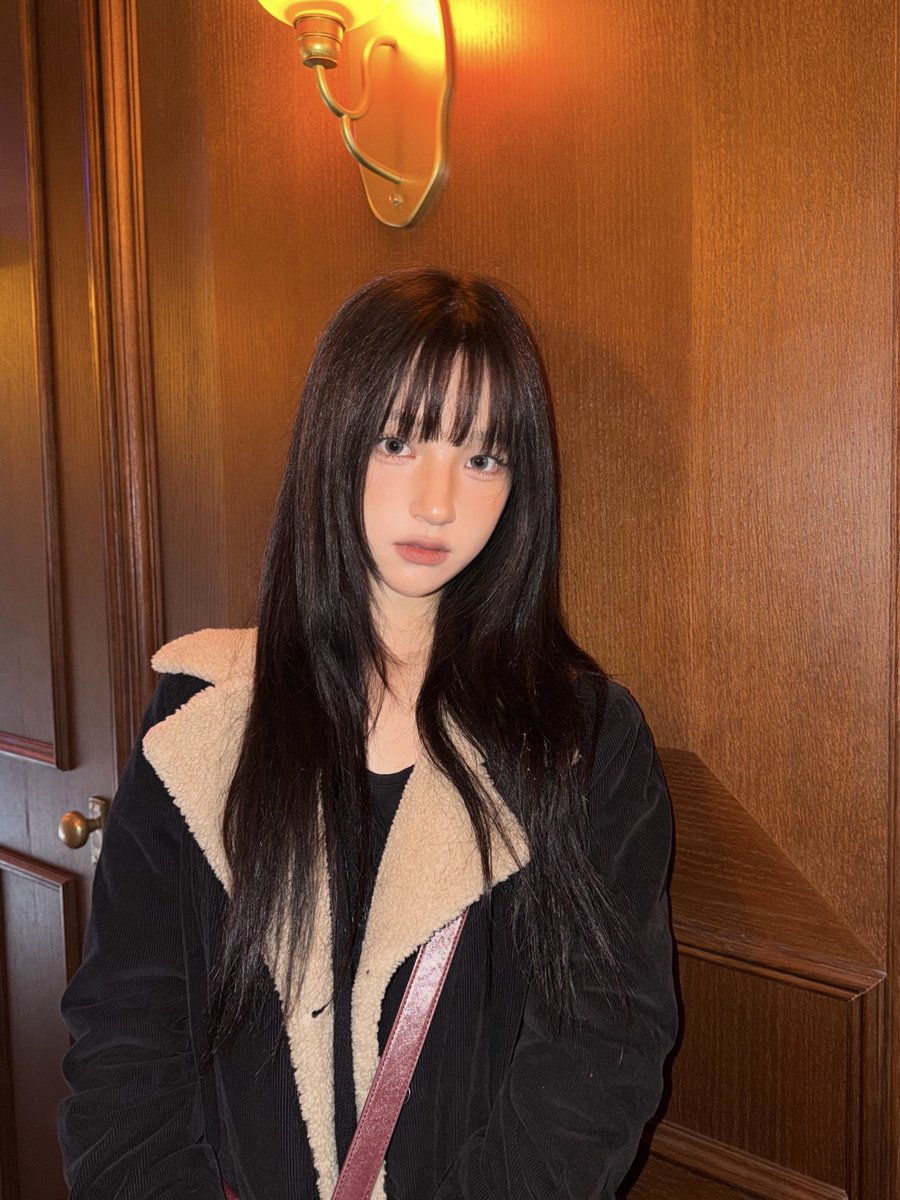 잘자🩷😪💤

#UNIS #유니스 
#YUNHA #방윤하