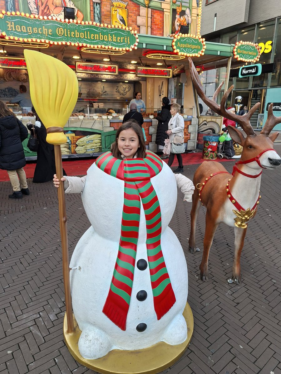 RaafRob's tweet image. Wordt traditie , oliebollen van Vermolen 💛💚👍