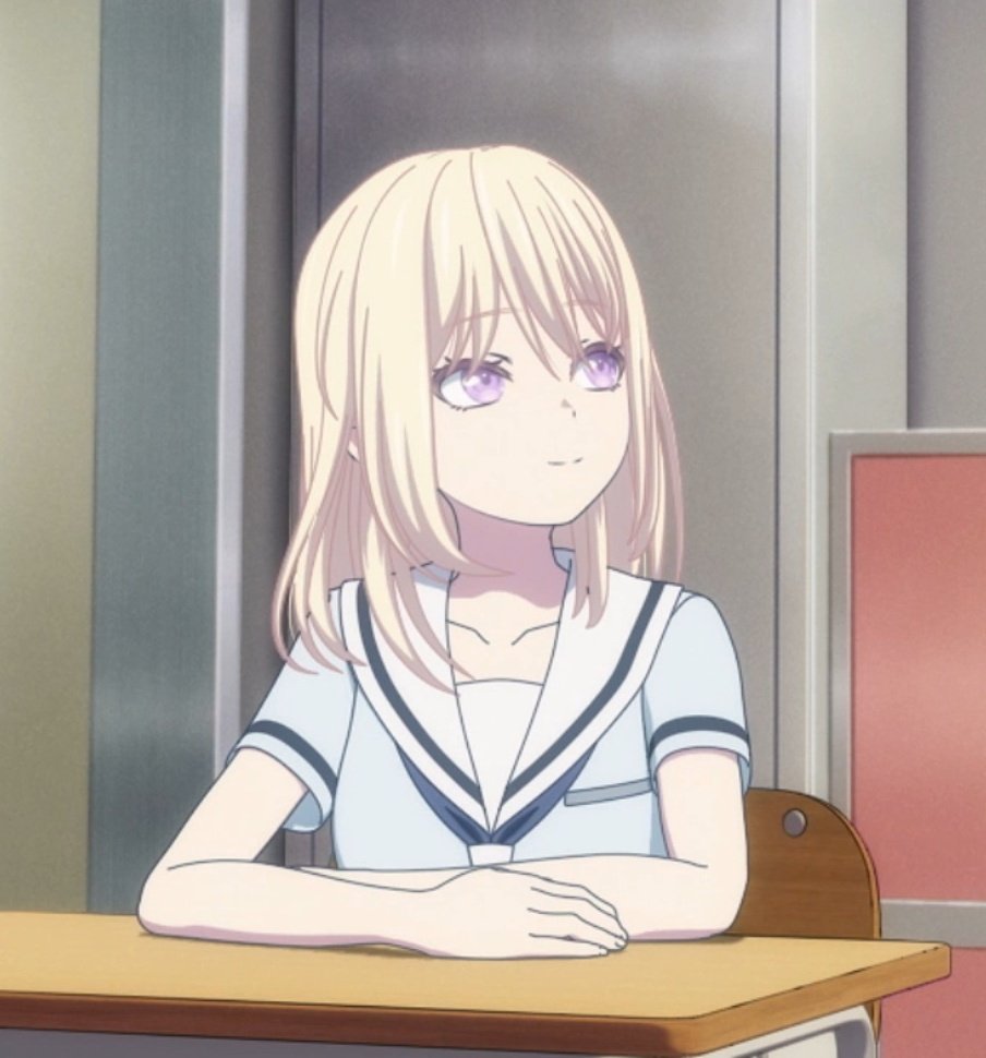 교실 맨 뒷자리에서 이상한 가사쓰는 애 있어;; 지나가다가 슬쩍 봤는데 욕정? 욕망? 뭔 순결을 빼앗긴다 이런거 쓰던데