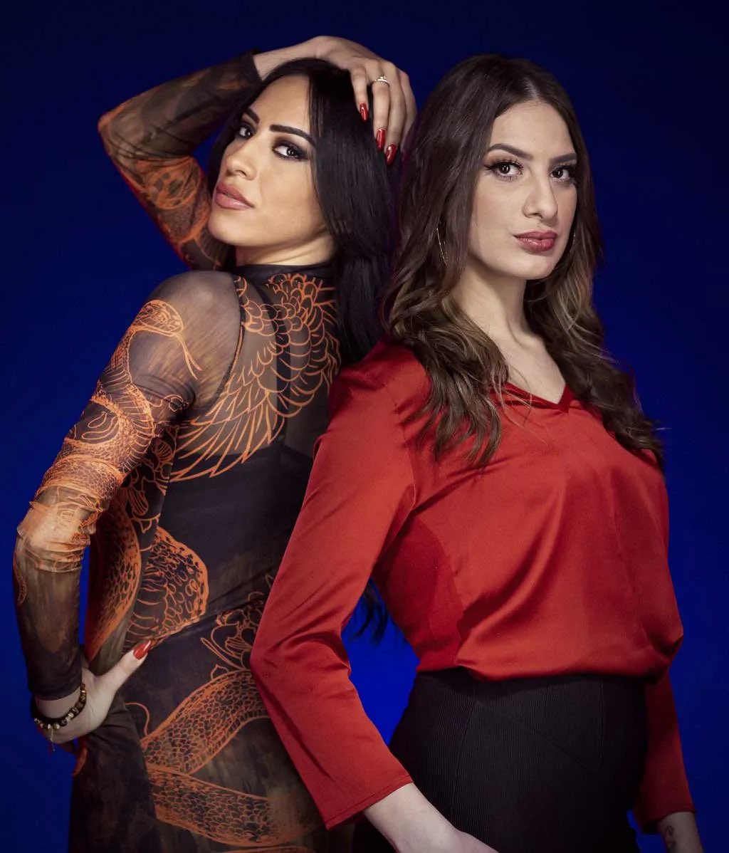 Y si pedimos también a Laila después de que marrash la haya nombrado tanto y llamado prostituta? y las peleas que tenían entre ellas dos también me daban la vida, no sé darle una vuelta yo creo que podría estar bien  #LaCasaDeLosGemelos2