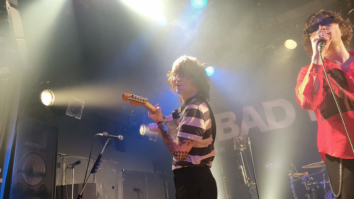 donhiro's tweet image. イーストロンドン発、BAD NERVESのライブ終了！初来日ライブめちゃくちゃ熱かったし、新鮮さもあるけど、カッコいい。凄いバンドを見た！この感覚は久しぶり。一夜だけじゃもったいないし、完売しなかったのももったいない。