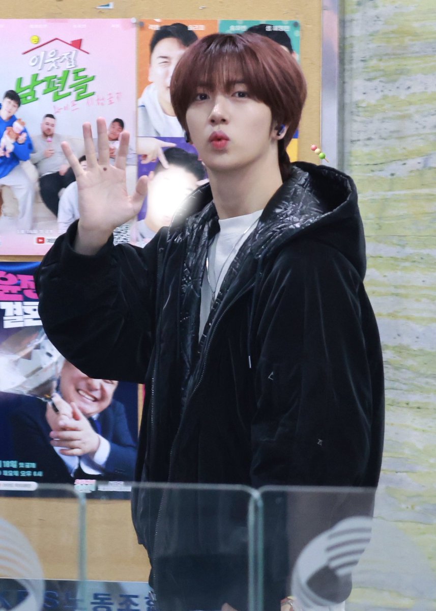 251112 가요광장 출근 ₍•ʚ•₎👋🏻

#원진 #WONJIN #크래비티 #CRAVITY