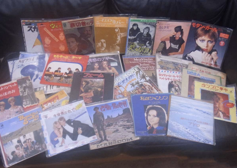 レコードって1枚10円以下でも売れないものもあるのよ〜 誰か買って