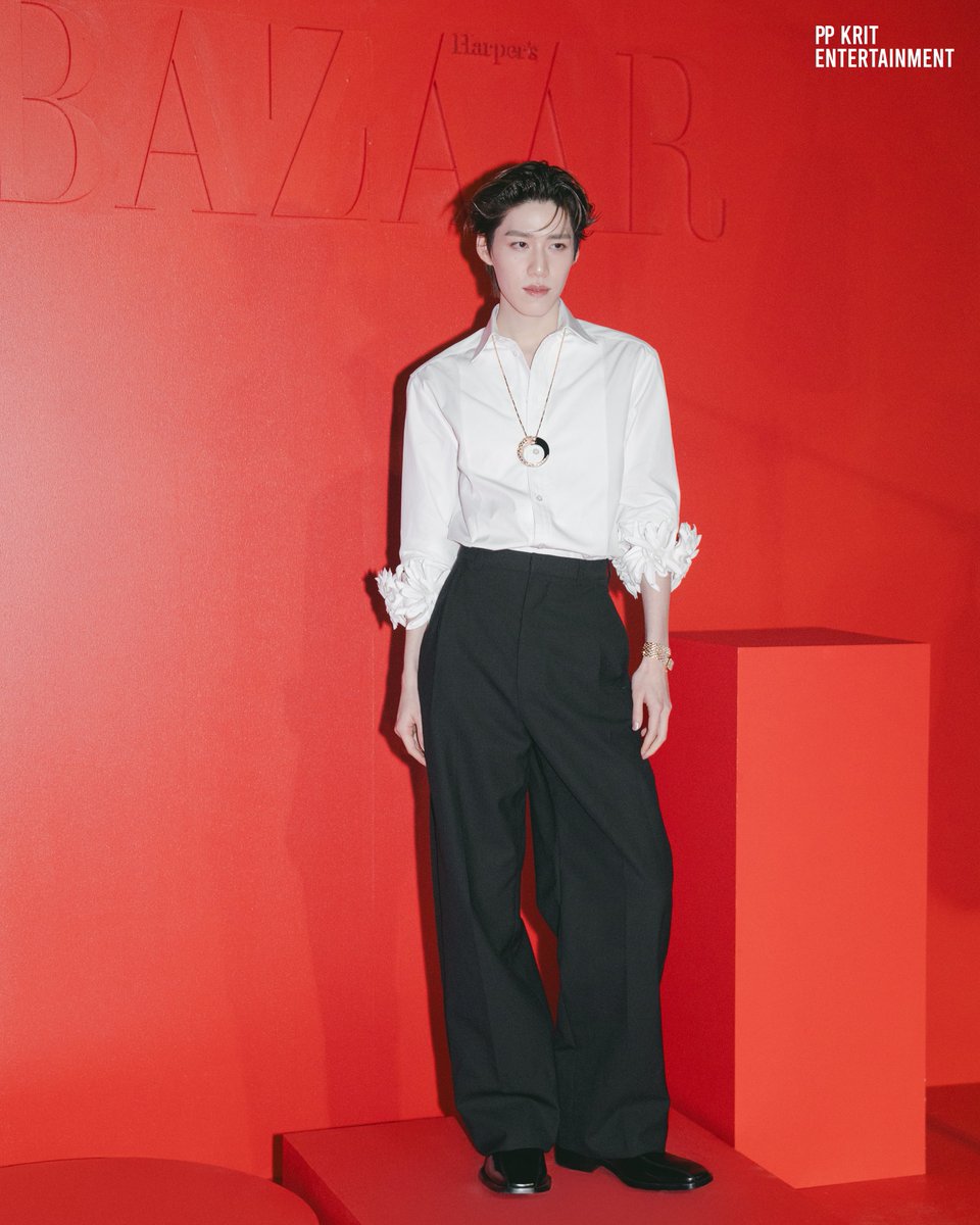 PPKrit_Ent's tweet photo. ขอบคุณ Harper's BAZAAR Thailand สำหรับรับรางวัล 'Phenomenon' ที่มอบให้กับ ‘PP KRIT’ รางวัลพิเศษที่สะท้อนพลังและความโดดเด่นของศิลปิน และประสบความสำเร็จในเส้นทางของตัวเอง #PhenomenonBAZAARTHxPPKrit

PP KRIT FOR BAZAARTH WOTY25 
#BAZAARTHW2025XPPKrit
#BAZAARWOMENOFTHEYEAR2025
#WOTY2025 #BAZAARTHWOTY2025 
#BAZAARThailand #PPKritt
