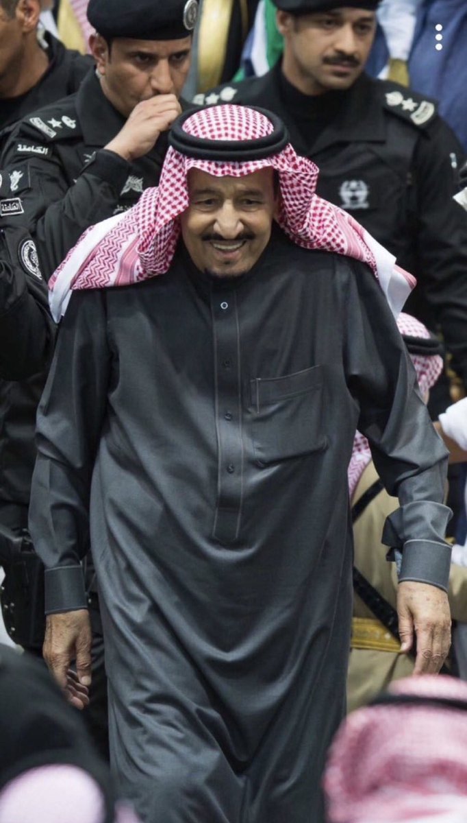 نسألك اللهم أن تحفظ وتبارك والدنا جميعا مولاي خادم الحرمين الشريفين الملك سلمان بن عبدالعزيز، حصن الوطن ووالده،
اللهم أسبغ عليه نعمة العافية، وأكرمه بكرمك يا كريم،
اللهم اجعل في عمره بركة، وفي قوله توفيقًا، وفي عمله خيرًا ممتدًا.
اللهم بارك في قيادته التي جمعت القلوب على المحبة،