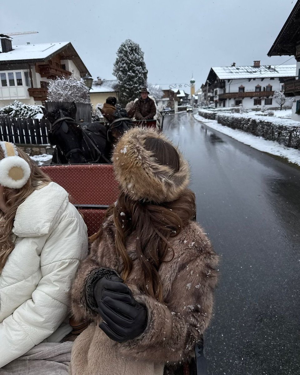 Sol (@dreamscapediary) on Twitter photo 