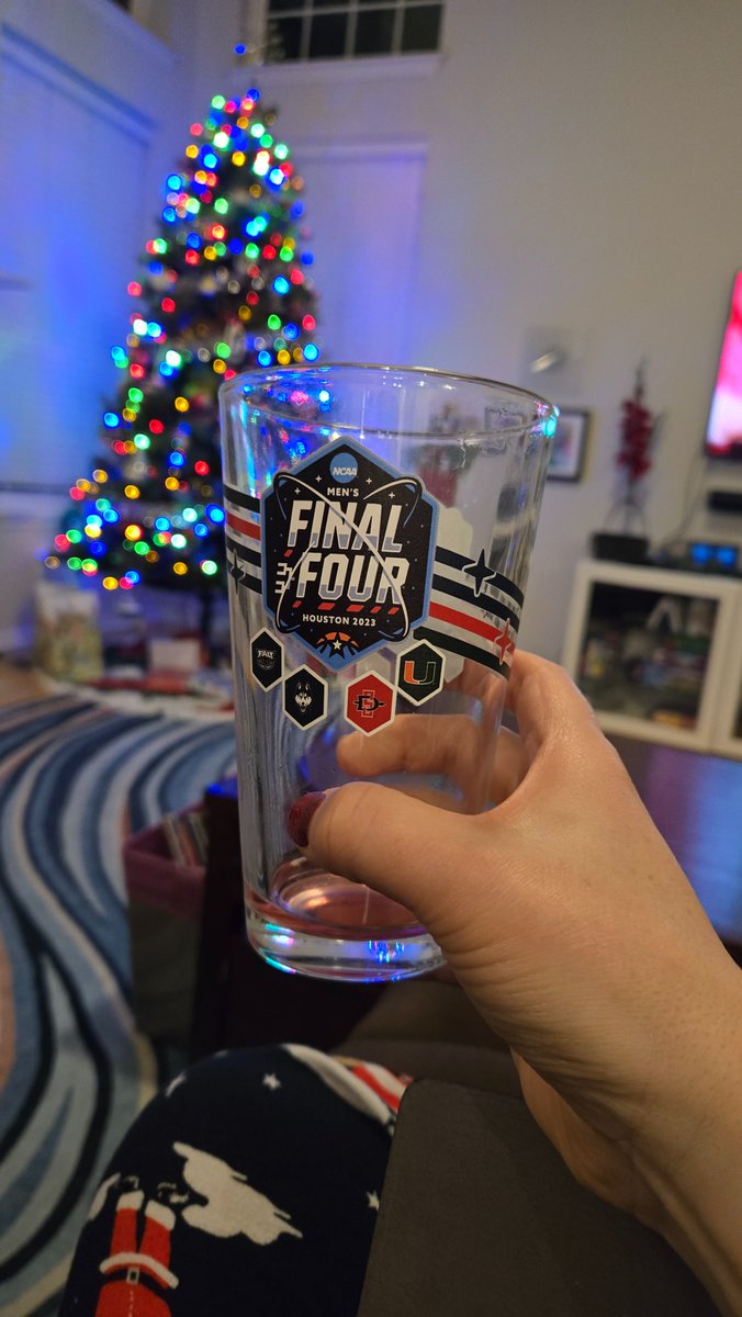 JenFWalk's tweet image. Manifesting a final four a week from now @canes