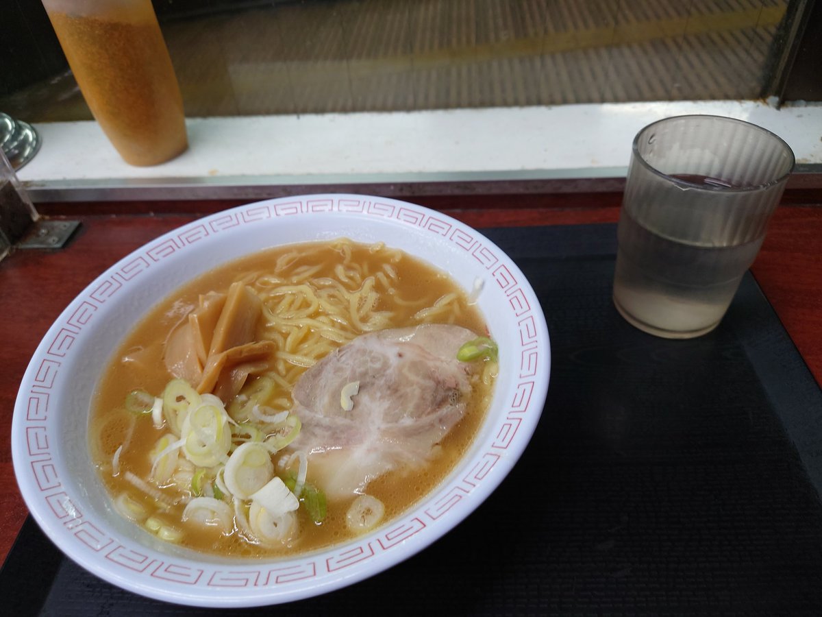 obaq089's tweet photo. 新田毎のラーメンは個性が光る
自家製チャーシューがホロホロ系でとても美味しい(●´～｀●)
#新田毎
#秋葉原
#そば屋のラーメン https://t.co/uFg2UaXwNr