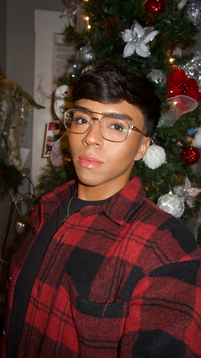 dannyboyctrl's tweet image. Happy holidayss 🫦🤍