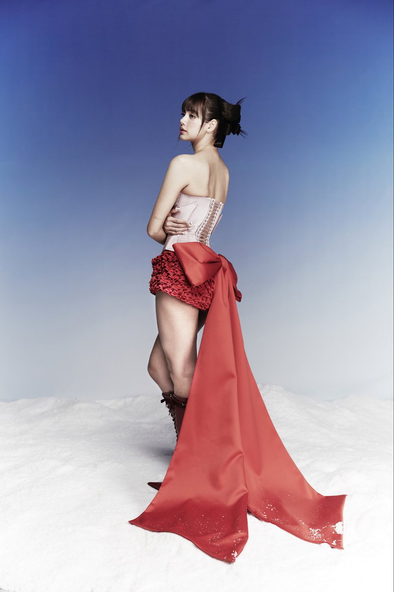 wearelloud's tweet image. Happy Holidays 🎁 행복한 연휴 보내세요 ❄️ ขอให้มีความสุขในช่วงวันหยุด 🎄