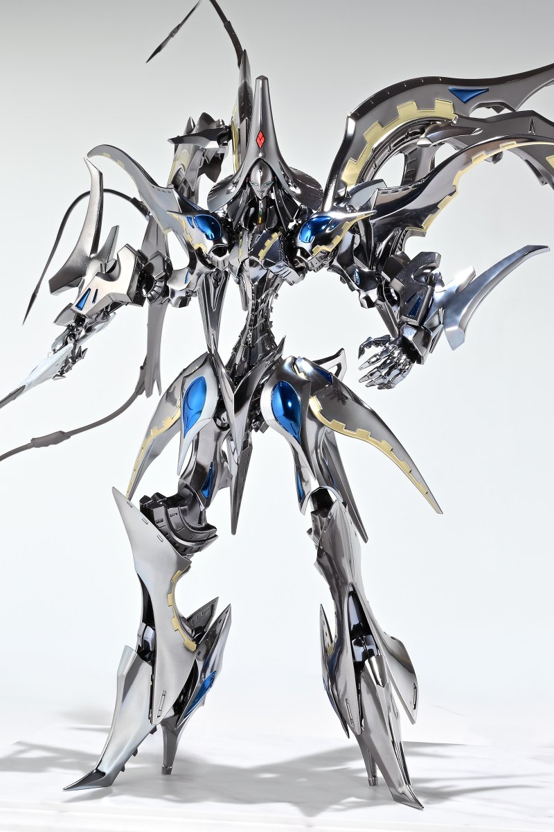 ak5d3R's tweet image. アワートレジャー様より天照家アゲハ型GTM、モルフォ・ザ・スルタンの受注が開始されました！流し目フェイスの他に正面フェイスも選択式になっております。みなさまよろしくお願い致します！☺