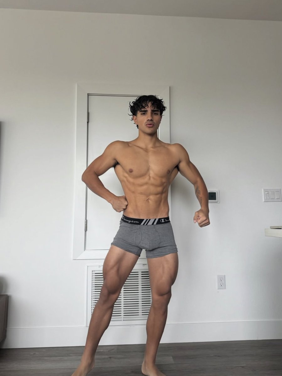 krisspyjay's tweet photo. 2026 physique loading https://t.co/2a7oHU6Uqt