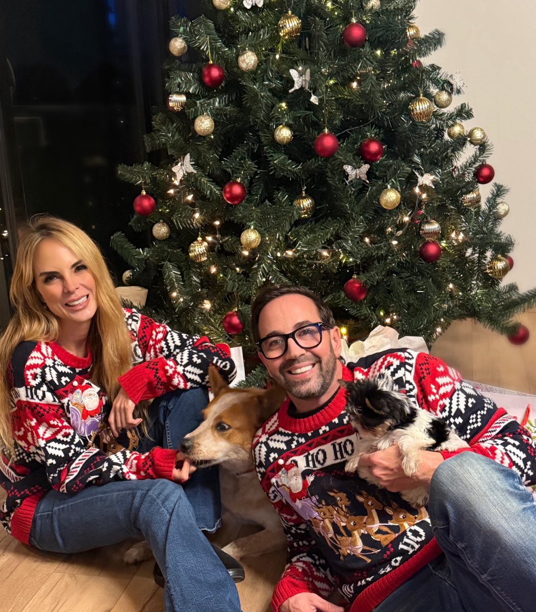 Feliz navidad para todos 🎄🎁🐶🐕🐾🎅