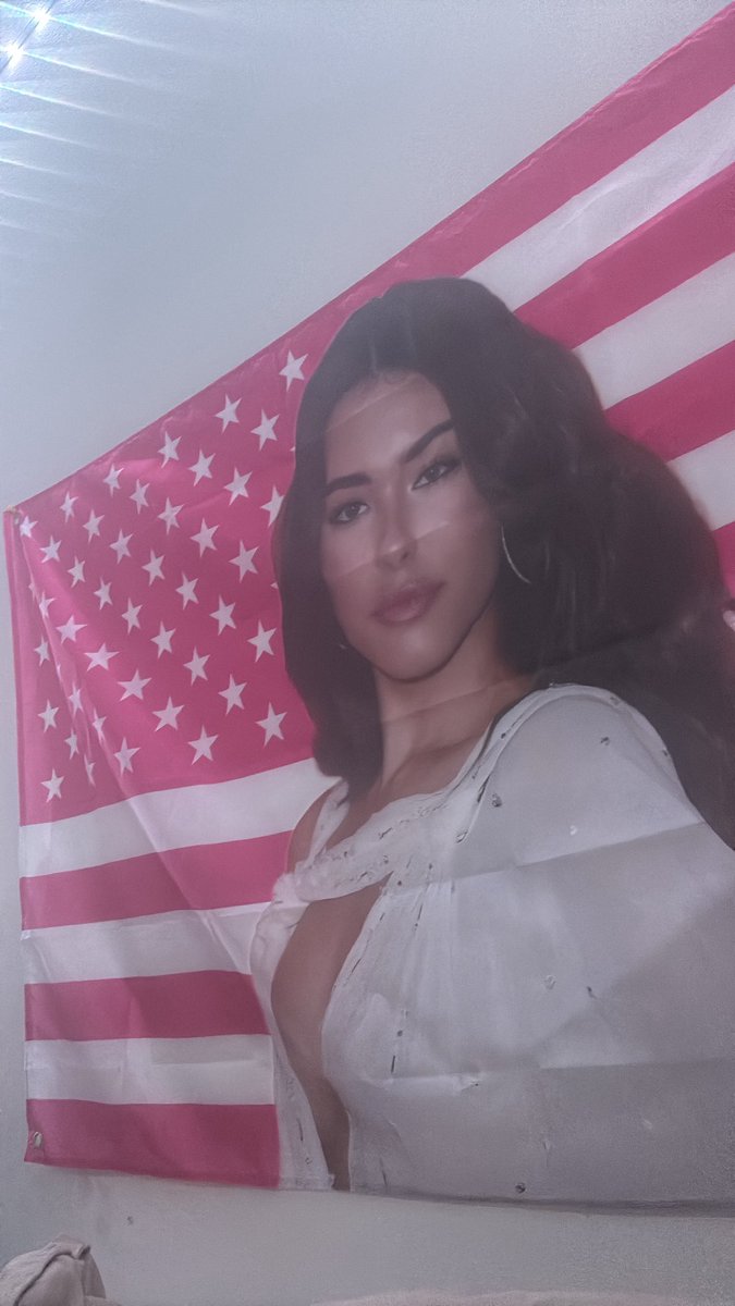 effvrtlessly's tweet image. i love my flag