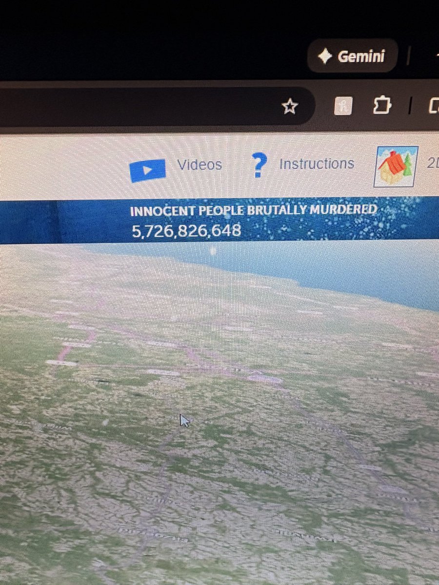 RealRodLacroix's tweet image. I love being a software engineer, so I can hack the Santa Norad tracker with stuff like this.