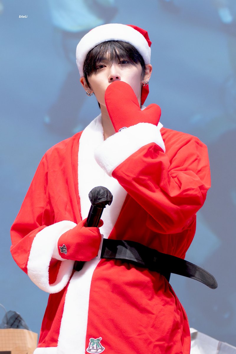 다들 태산이 보고 즐거운 메리크리스마스 하세요🎄🎄