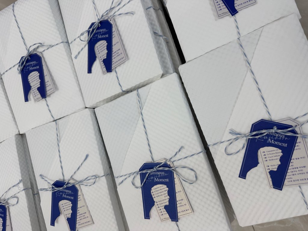 🎄𝕸𝖊𝖗𝖗𝖞 𝕮𝖍𝖗𝖎𝖘𝖙𝖒𝖆𝖘🎄
오래 기다리셨습니다
“2026 김지훈 캘린더 세트”가 곧 발송 예정입니다
조금만 기다려주세요🩵

#김지훈 #리베란테 #지훈캘린더