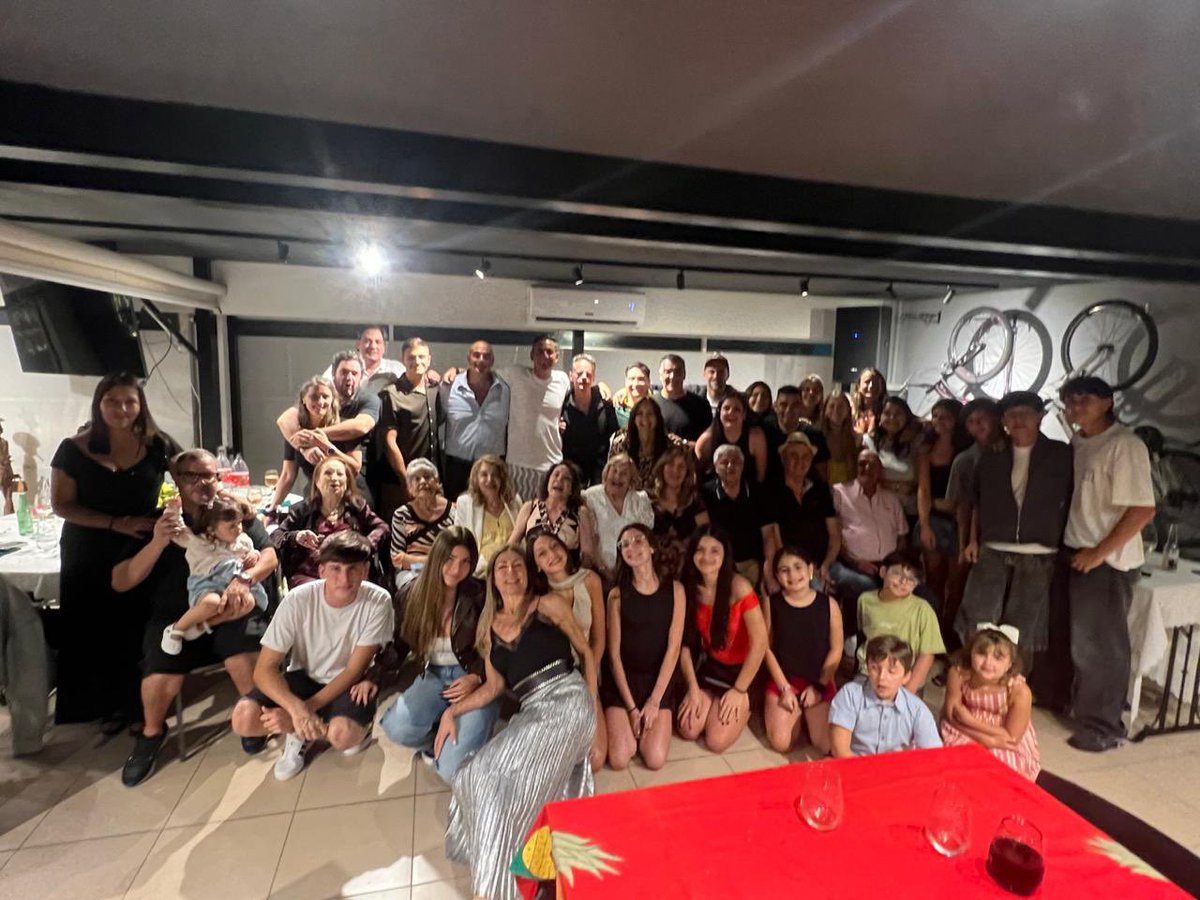 🎄🤩¡Navidad en familia!
¡Qué bueno es compartir!🤩🥂🫶🏾