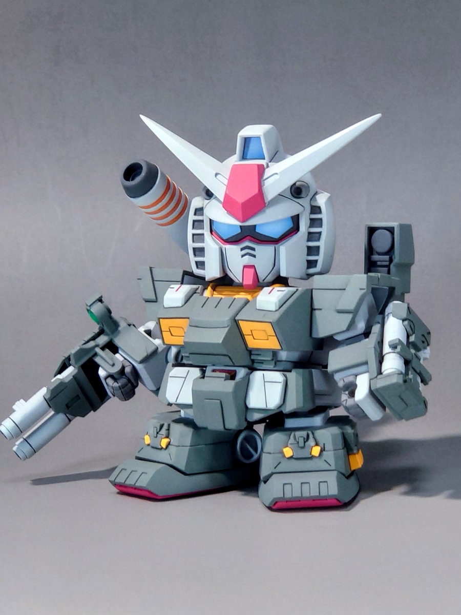kkk01498266's tweet photo. #MerryXmsv

お揃いカラーのリアル&amp;SDのフルアーマーガンダムです！ https://t.co/QfeC2VP3ac