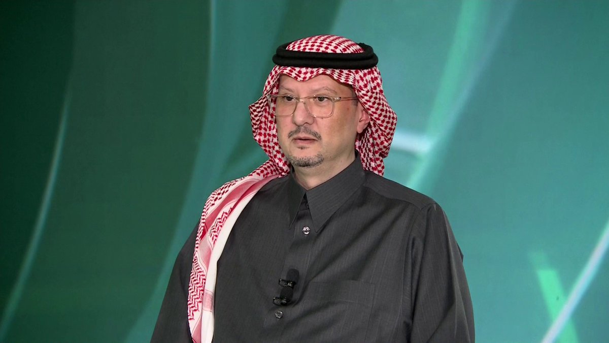 الأمير فيصل بن تركي: لا يوجد الآن أسطورة في الملاعب السعودية. سالم الدوسري من أعظم اللاعبين وإذا اعتزل ممكن نحكم إذا أسطورة أو لا 