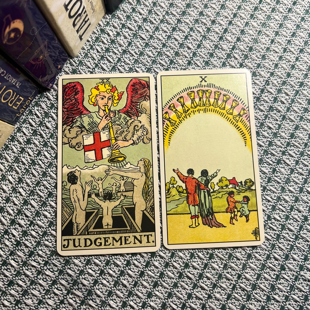 Saterdaysstarot's tweet image. 🌱 แด่ผู้ที่ผ่านมาพบเห็นข้อความนี้

พี่ไพ่บอกเลยว่า เรื่องราวดีๆที่กำลังจะเกิดขึ้น มันเป็นเรื่องใหญ่ของใจและเป็นเรื่องที่ทำให้ชีวิตโล่งขึ้นจริง แต่จะมีเหตุการณ์นึงเกิดขึ้นก่อนนะ เหมือนอะไรบางอย่างที่ค้างคา เงียบหาย อะไรทึ่มันยังไม่มีคำตอบ มันจะถูกหยิบขึ้นมาพูด มาสรุป…