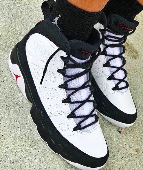 JustFreshKicks's tweet image. The Air Jordan 9 OG “Space Jam” Returns Fall 2026 🏀 bit.ly/4lOypA1