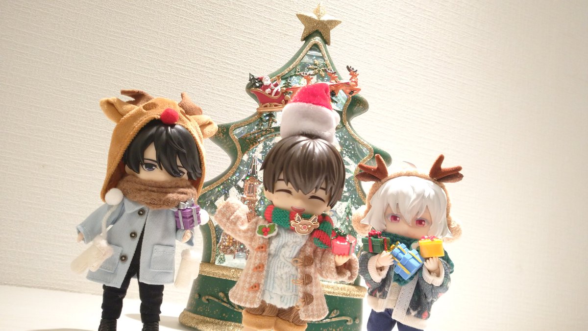 Merry Christmas！！🎂🎉✨✨🎅🛷🦌✨✨
#今日の双葉君と美里君
#ましろ君も一緒
#ねんどろいどどーる