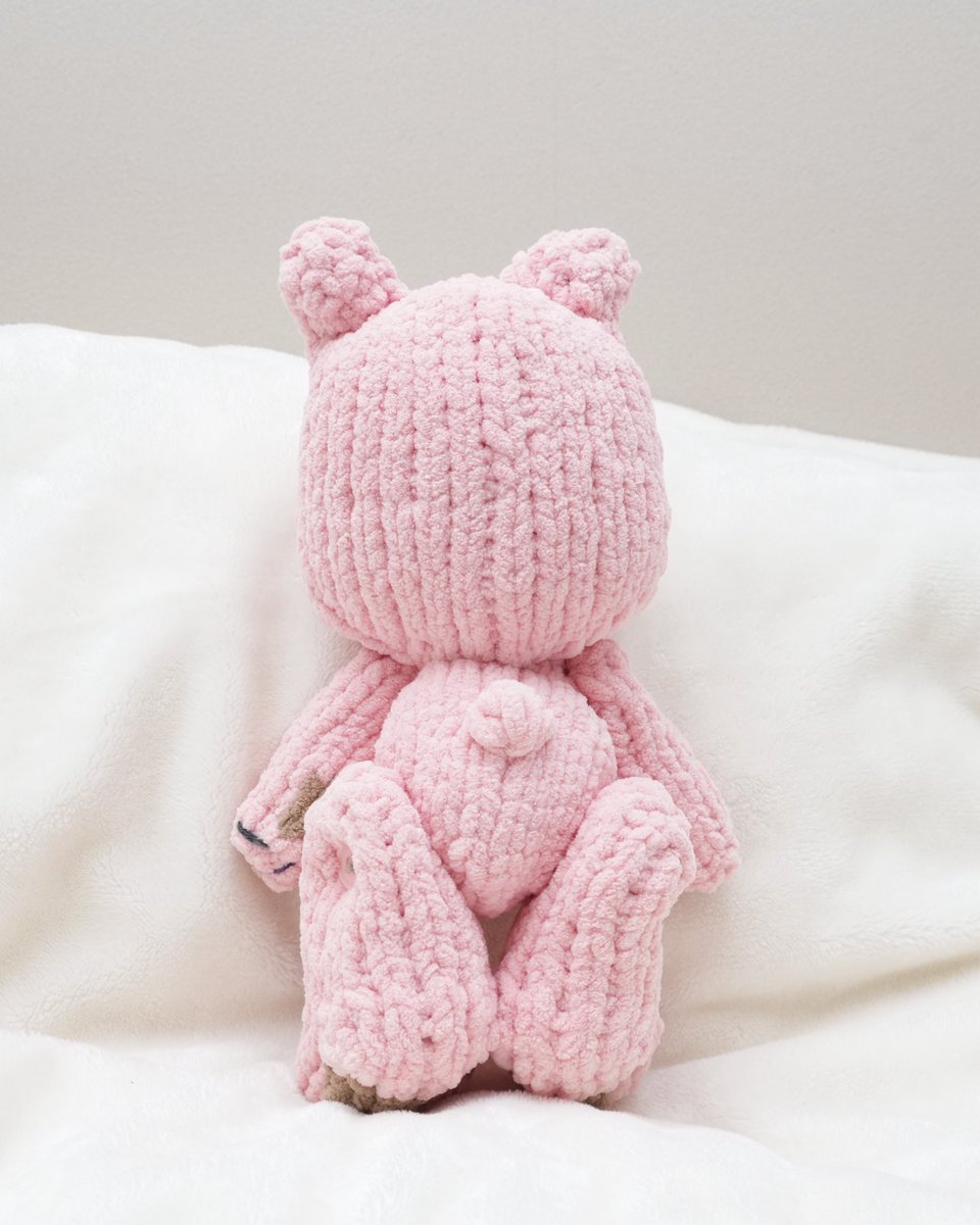 武道館に合わせてデラデラくんのあみぐるみを作りました！🧶✨ 耳