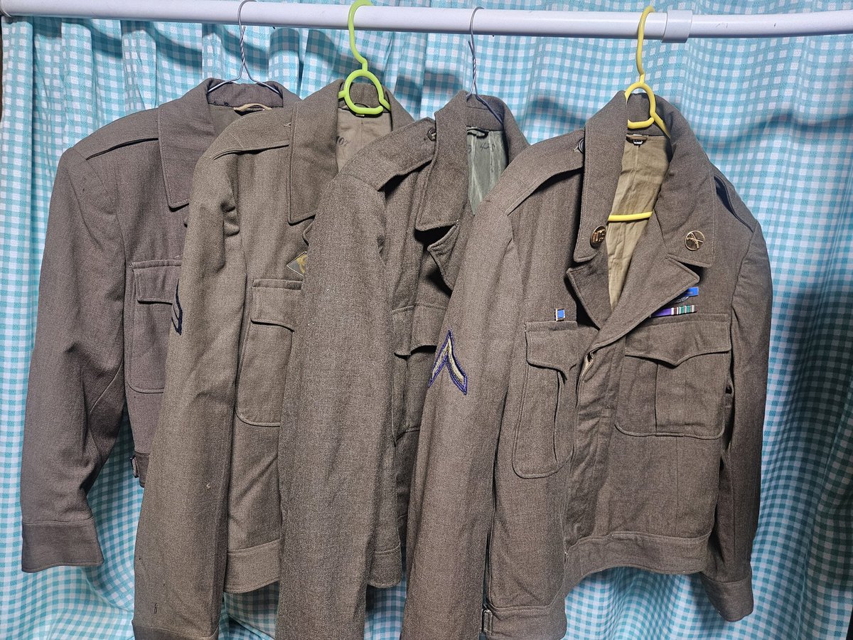 お裁縫マニアになって3人分のアイクジャケットに徽章を縫いまくっていた