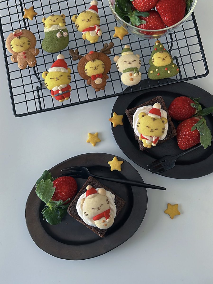 mino___615's tweet image. Happy Holidays 🍪🎄🌟