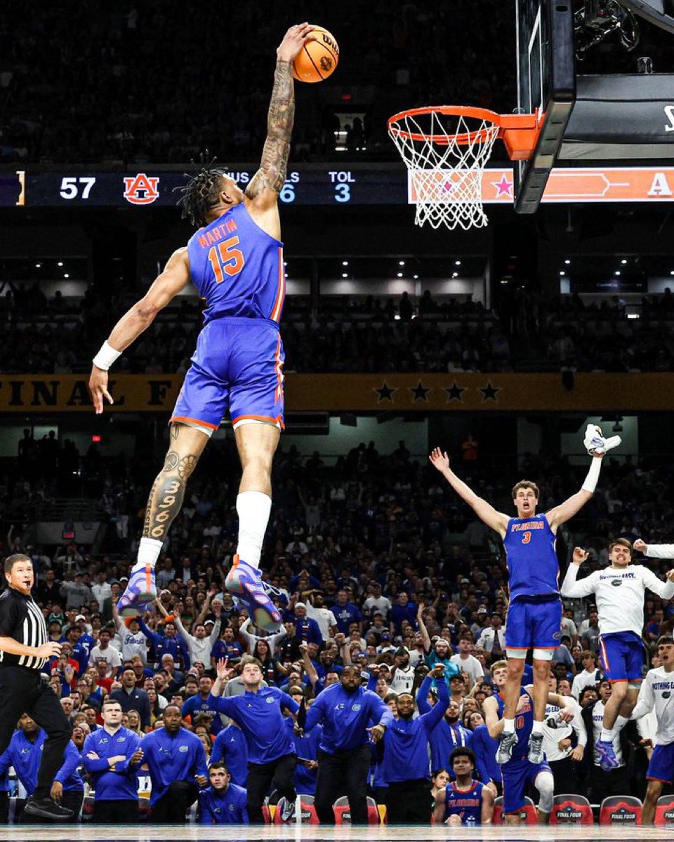 FloridaBBHour's tweet image. On Christmas Eve, never forget the miracle of Alijah Martin starting this Final Four dunk against Auburn in San Antonio from the moon.