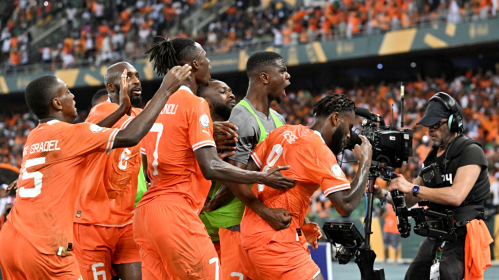 : 💎 "الجوهرة الإيفوارية تحت المجهر!"
🎯 الاسم: أماد ديالو ترايوري 🎯 المركز: RW (سهم هجومي صاعد) 🎯 التقييم: 8.2 (رجل المباراة)
✅ دقة تمرير: 91% (اتزان مالي مذهل) ✅ كرات طويلة: 100% (دقة توريد مثالية) ✅ هدف الفوز: د 29 (توقيع عقد الصدارة)nmanews.com/2025/12/25/%d9…