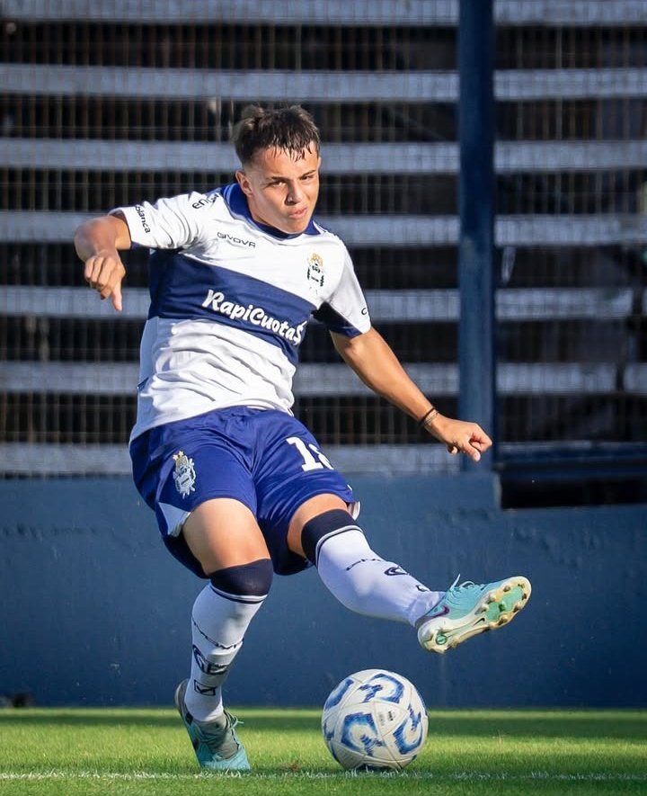 ✍🏼 Alejo Gelsomino y Brian Croce firmaron su primer contrato profesional con Gimnasia.

Ambos quedaron vinculados al club hasta diciembre de 2028.

<a href="/Nicobozza/">Nicolás Bozza</a> / #GELP