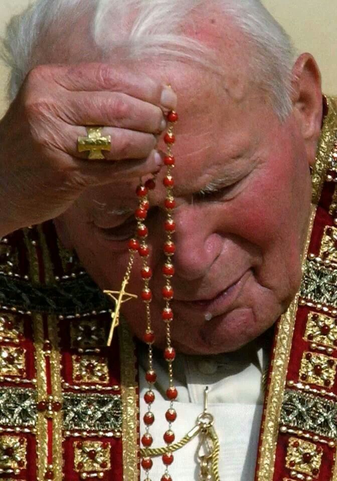SkyVirginSon's tweet image. "The Rosary is a prayer both so humble and simple and a theologically rich in Biblical content. I beg you to pray it." 

- St. John Paul II.