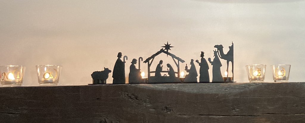 RP153's tweet photo. L’Essentiel , en cette Sainte Nuit!🙏 https://t.co/KP2bNc3LE2