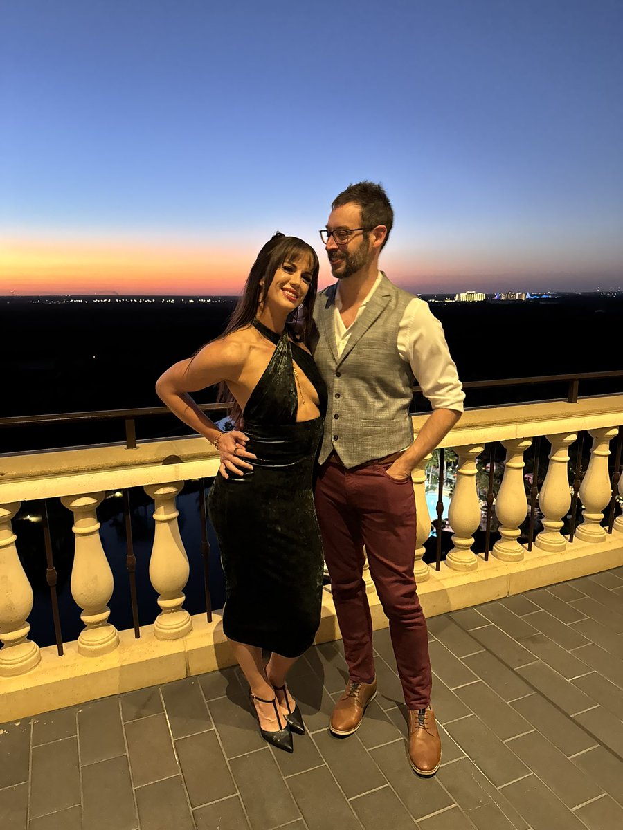 Gothalion tweet media