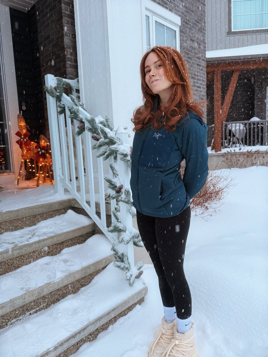 Catziilla 🦇 tweet media