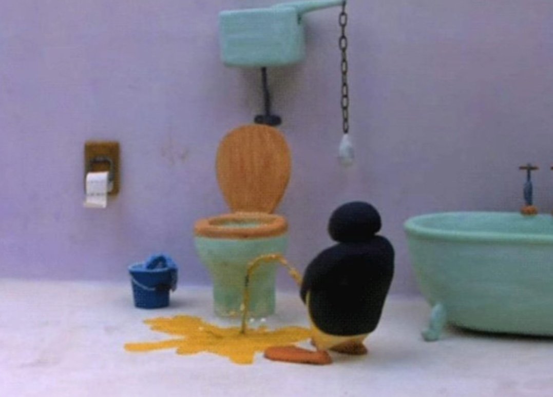 mi familia: FELIZ NAVIDAD 🎄

yo recontra puesto en el baño: