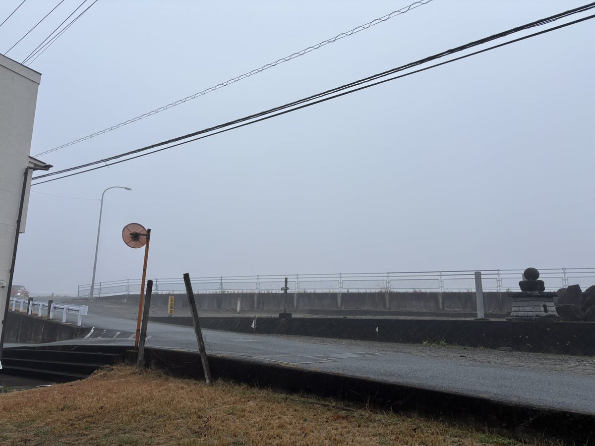 真っ白です
寒いです
おはようございます