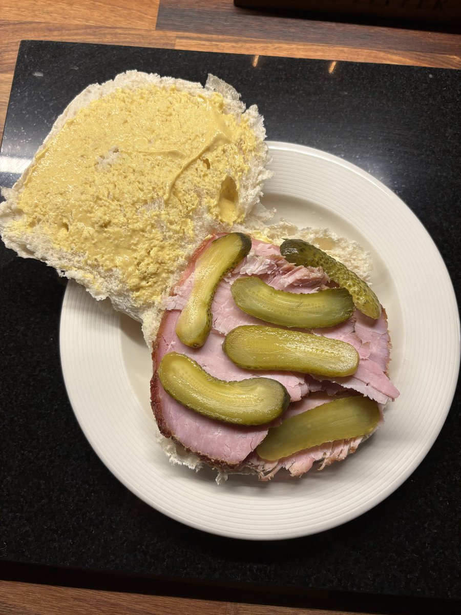 jamessw_'s tweet image. Christmas Eve