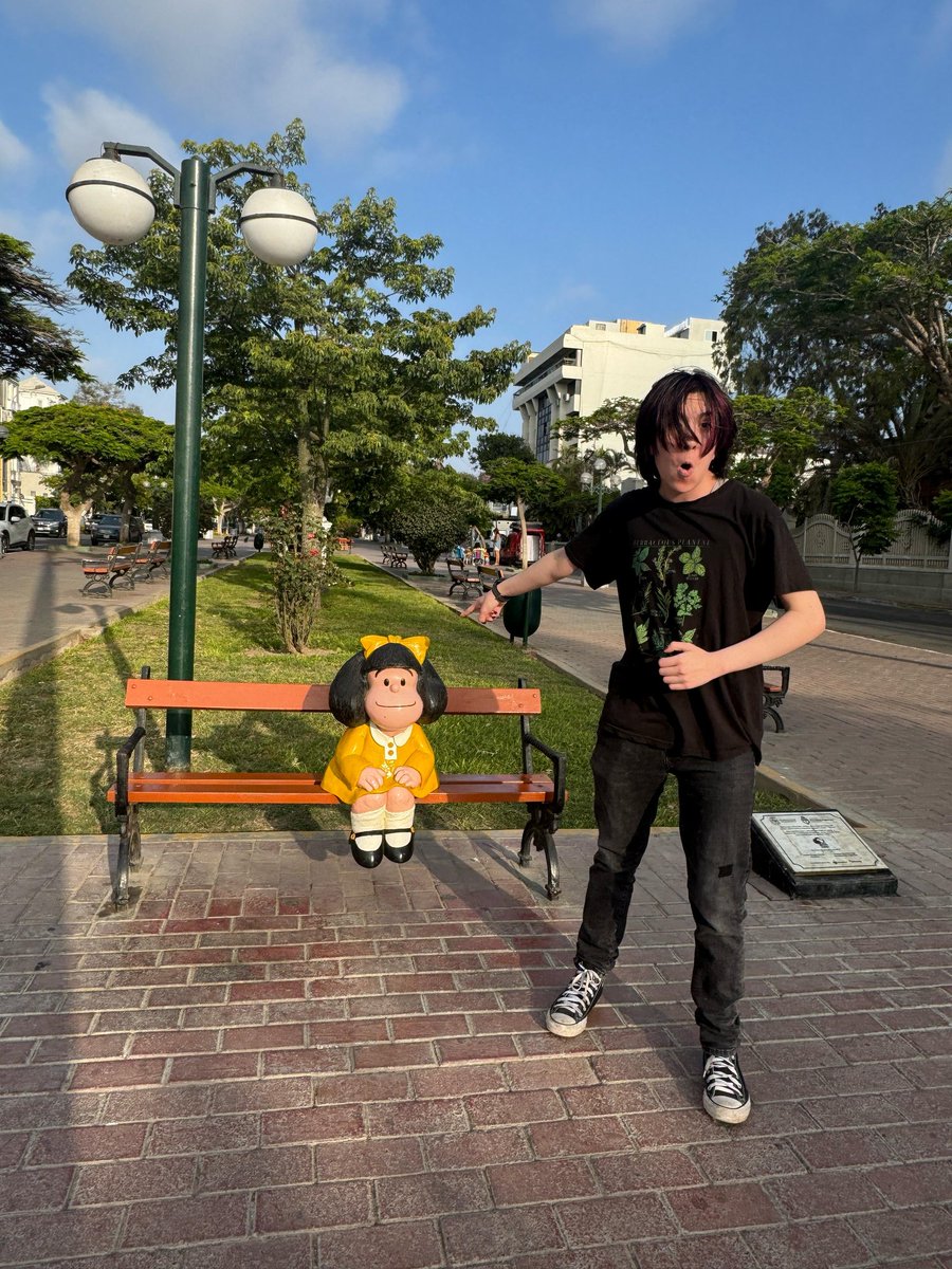 basil ^•.•^ tweet media