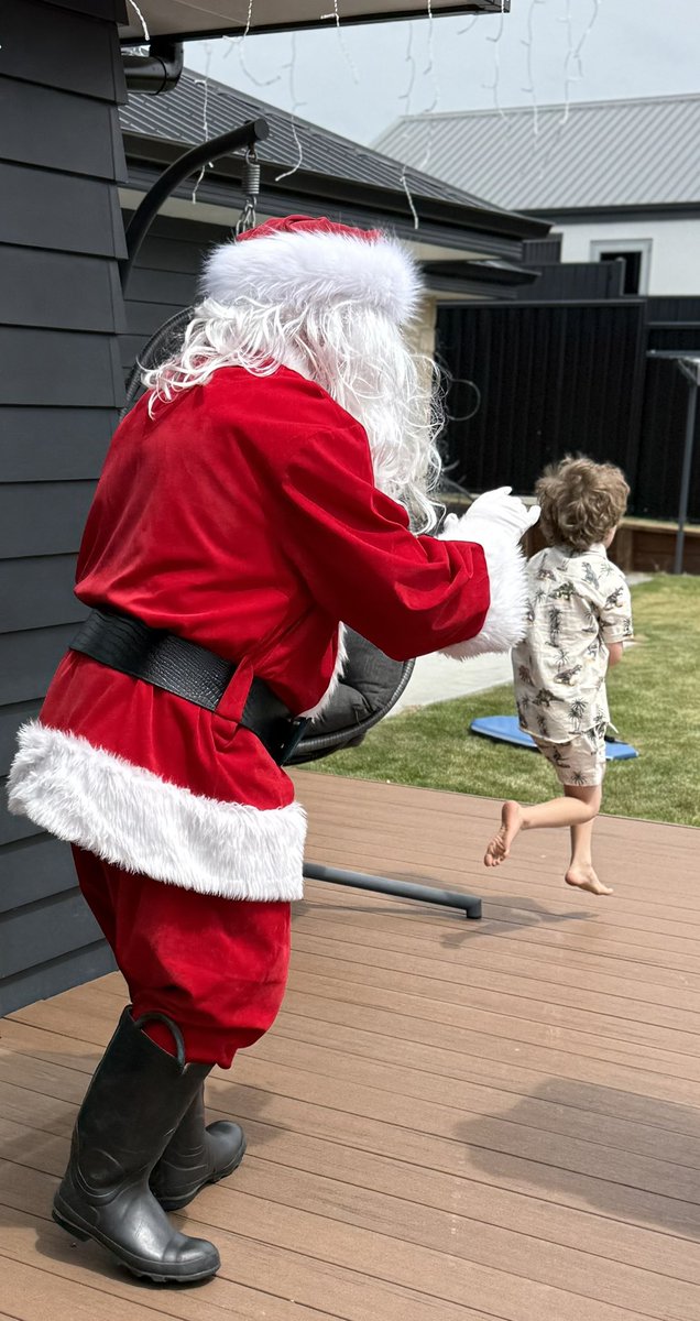 Eric Young tweet media