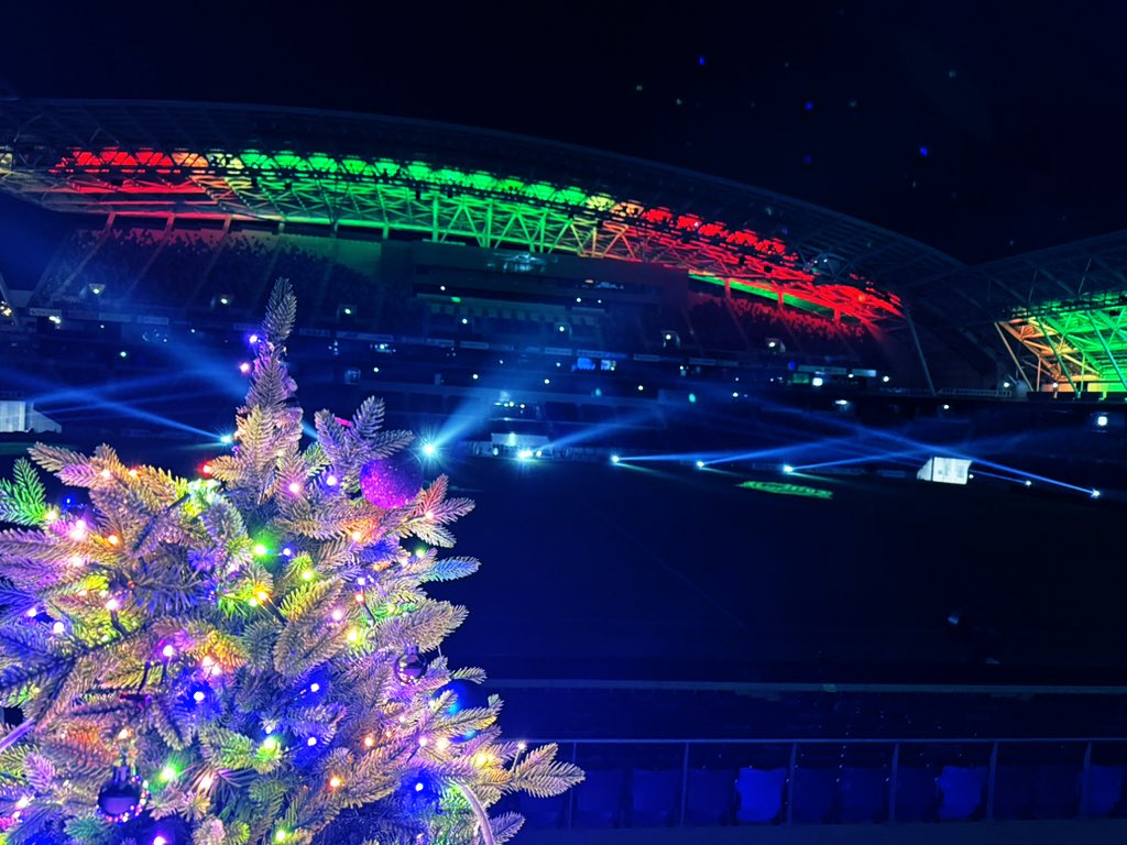 🎄✨ 𝙼𝚎𝚛𝚛𝚢 𝙲𝚑𝚛𝚒𝚜𝚝𝚖𝚊𝚜 ✨🎄

素敵なクリスマスになりますように...✨🎅

#エディオンピースウイング広島 
#クリスマス 
#MerryChristmas