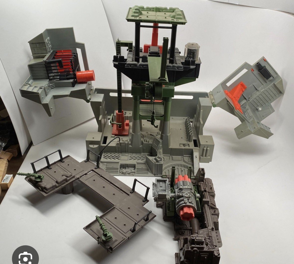 Coach Tom Yashinsky tweet media