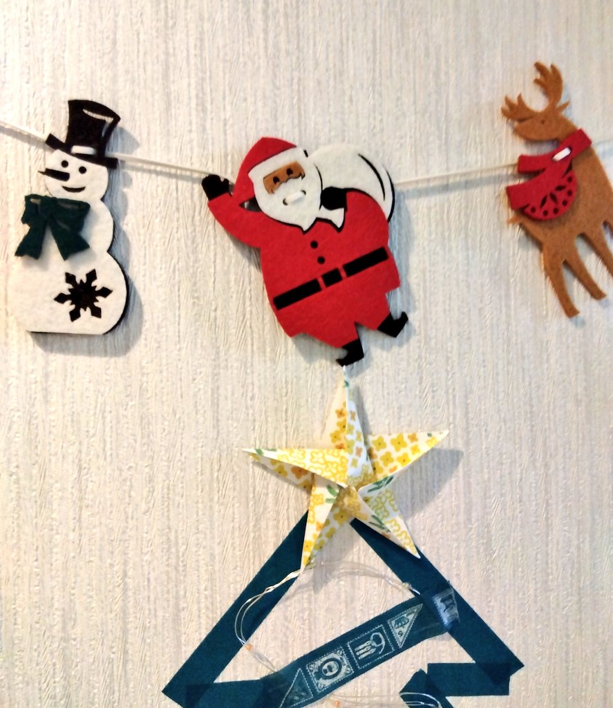 ayaffeeeee's tweet photo. メリークリスマス🎄
今年の我が家は電蝕断線事件とモスチキン倍増事件が発生中です😂 https://t.co/ACl32sWBb5