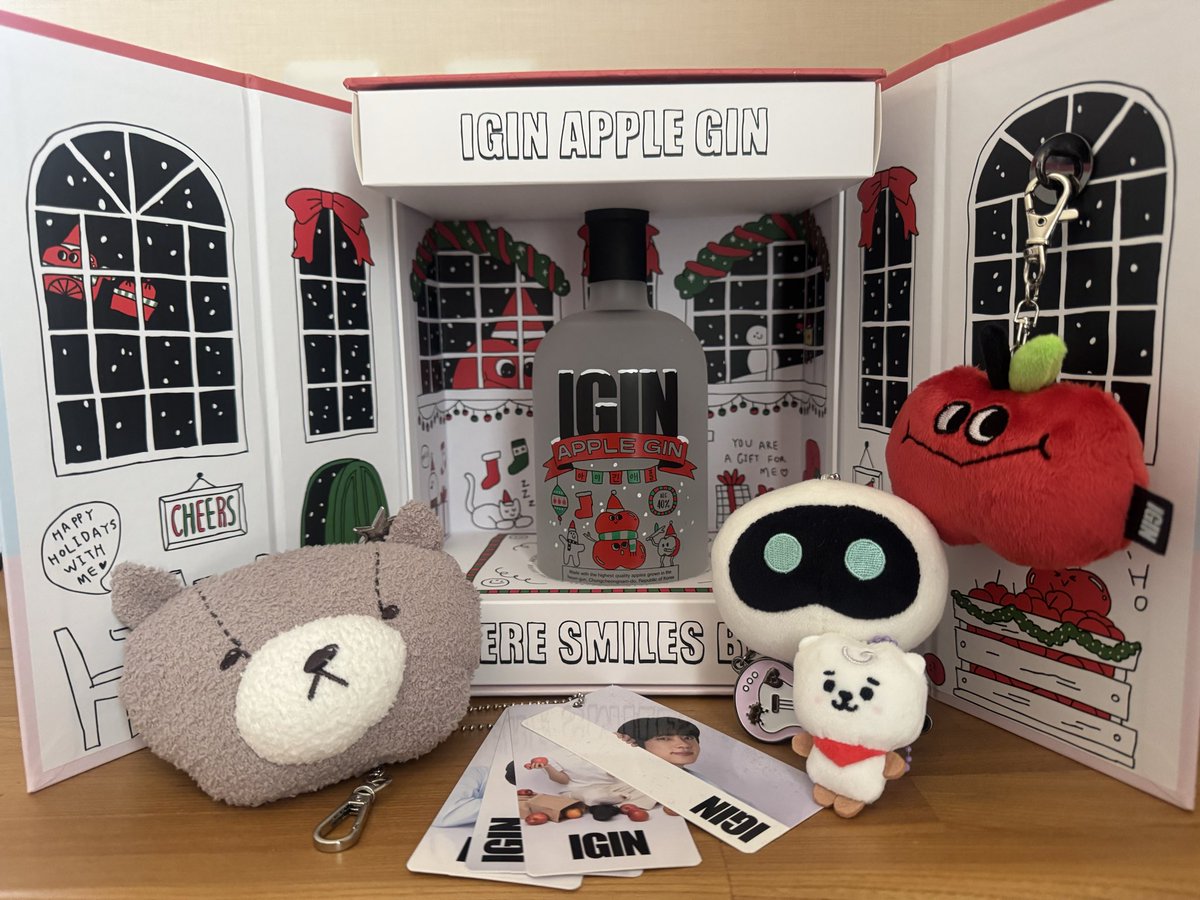 あー可愛い♡♡ もっと色々並べたいけど🤣 ジンくん 素敵な クリスマス