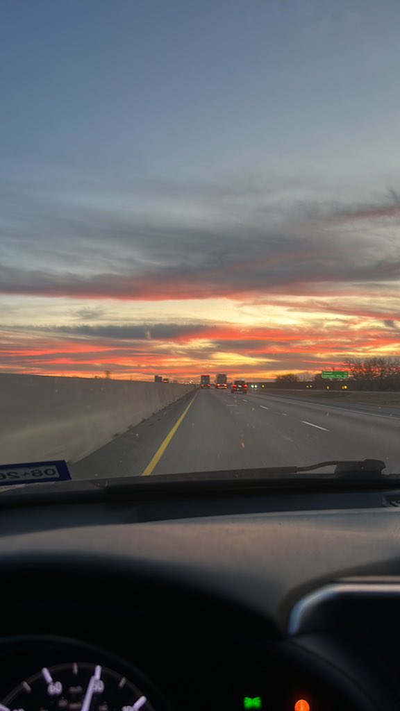 Faith Hunter tweet media