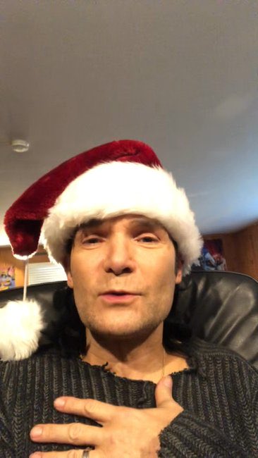 AussieJag's tweet photo. Merry Christmas to all #FilthPigs @jimandthem @VanSavesLives 
#Felddog Christmas 🎄 Christmas 🎅 https://t.co/HPWIoJy5xP