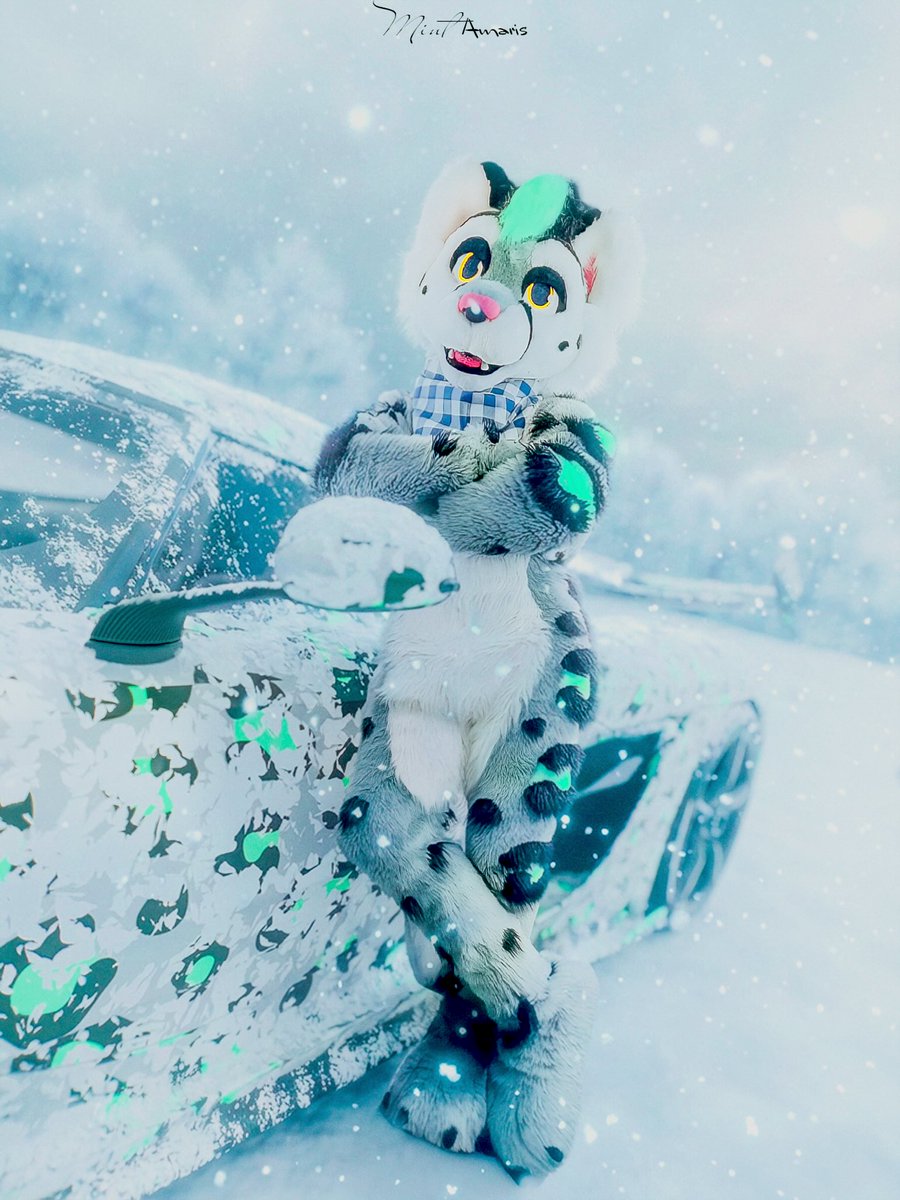 MintySnep's tweet image. Guys @AFFLUENTMINT is the coolest cat for this…he made me some gift art of me WITH A JAX COLORED JESKO. 😍